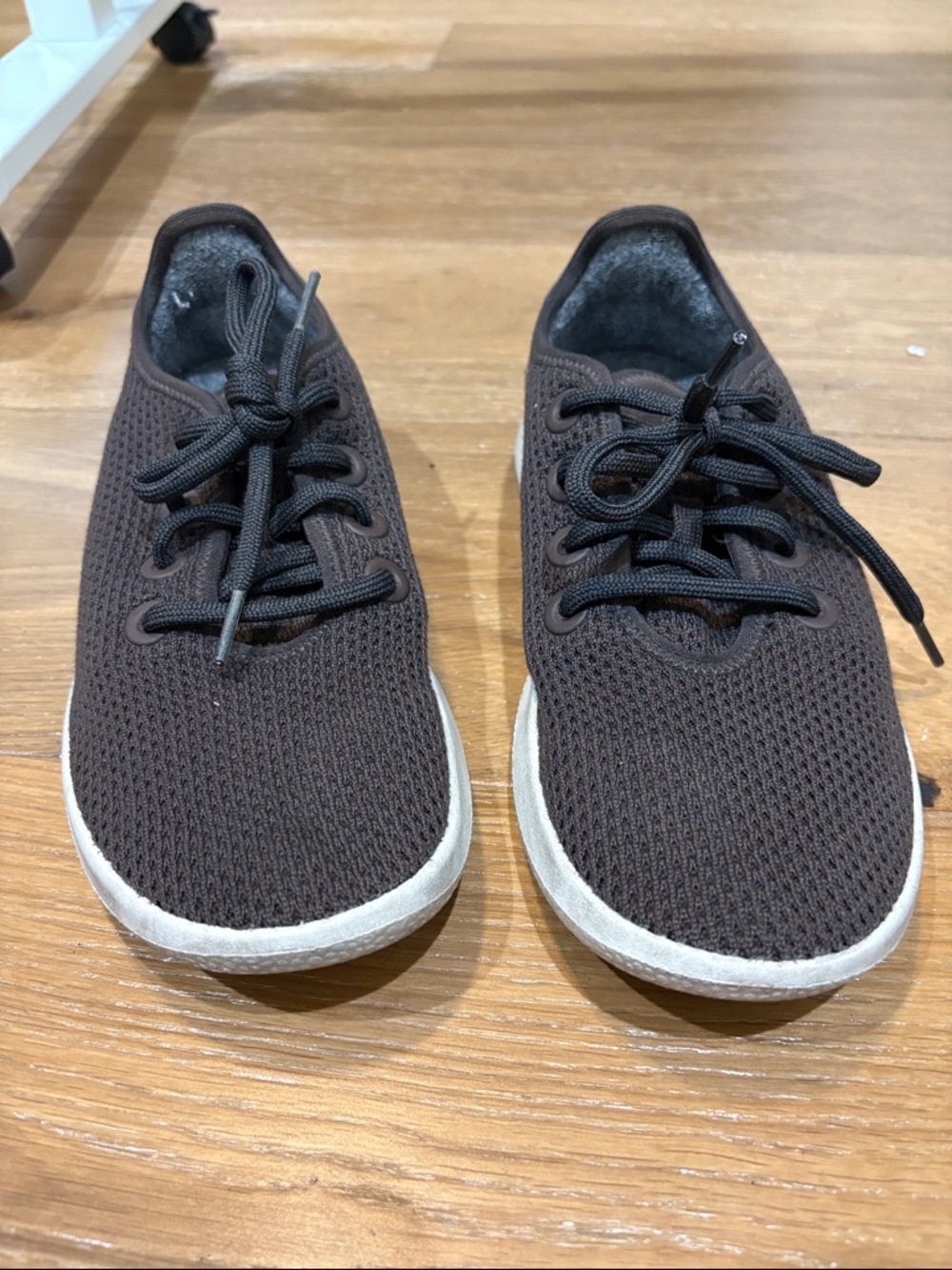 Allbirds Women’s Tree Runners Size 7 Dark Chocolate Brown White Soles Athletic - Picture 2 of 14